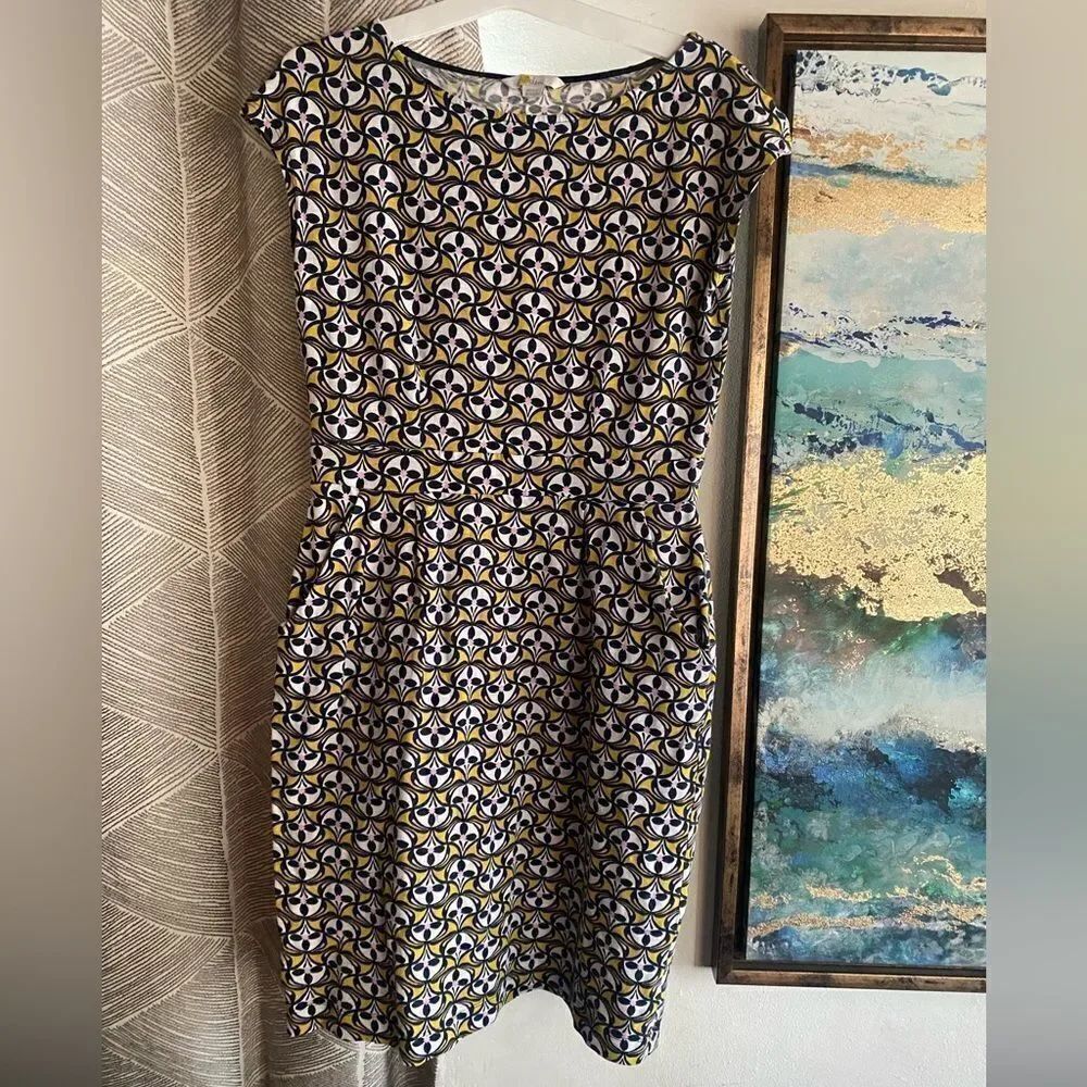 Boden mini dress women Sz 6R floral  Yellow  casual jersey knit soft Pockets
